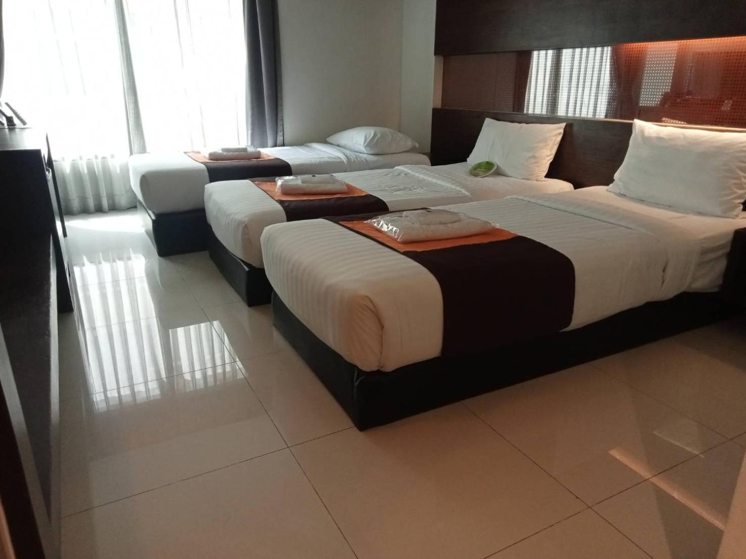 Collection O The Bangkok Airport Link Suite Exterior foto